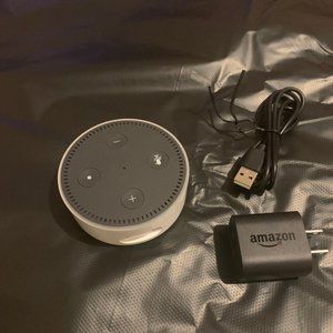 Amazon Echo Dot 2nd Gen w cord and plug